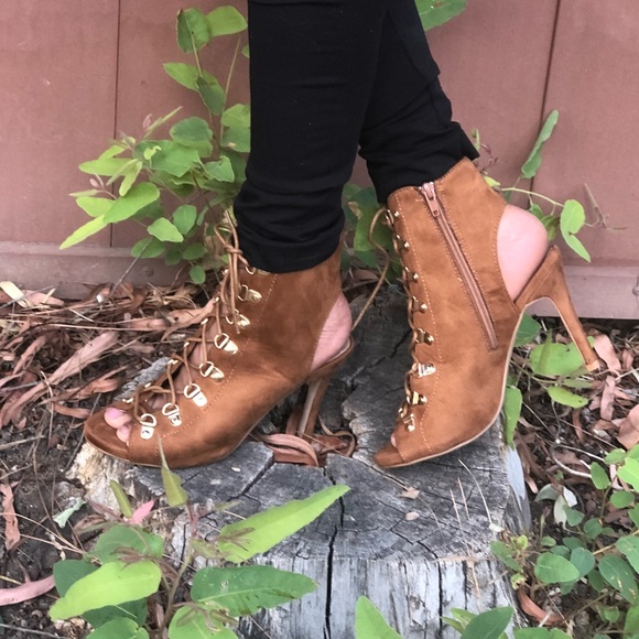 New Sexy Lace up Peep toe heel - Picture 2 of 6